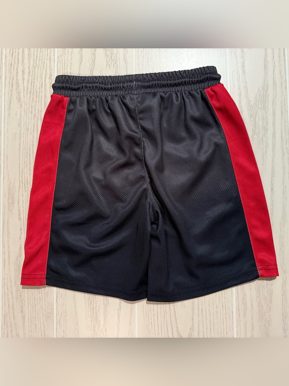Disney Pixar Cars Boys 8 Lightning McQueen Jersey Shorts Set NWT - Picture 11 of 11